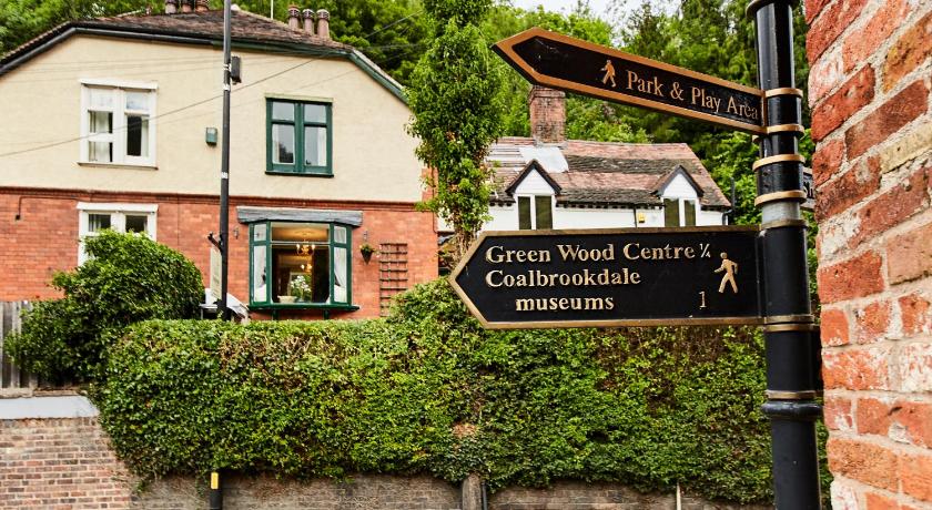 MOONRIVER Ironbridge — Hotel in Telford