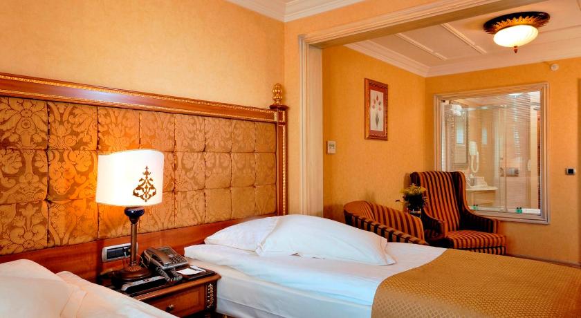 The Central Palace Taksim Hotel photo