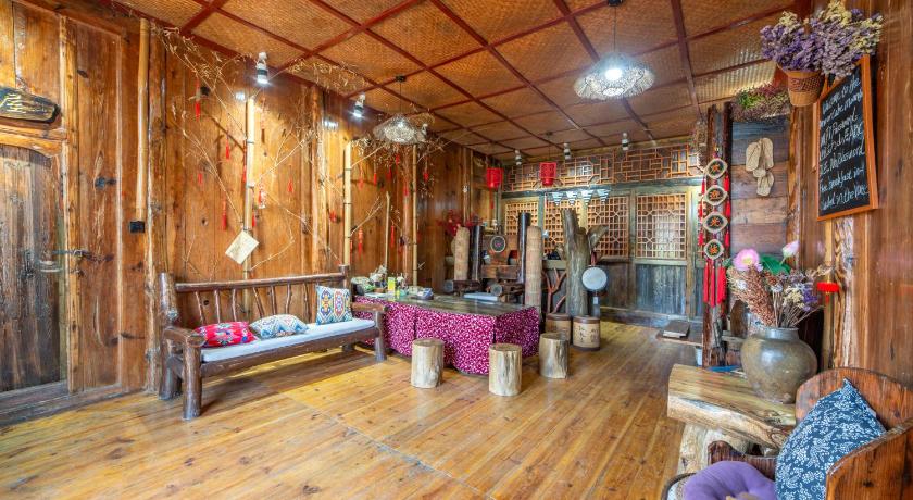 Glass Cube Guesthouse photo