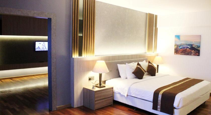 Image of Executive Suite 4