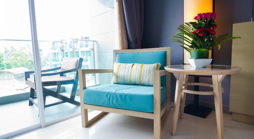 Image of Superior Pool View Room 9