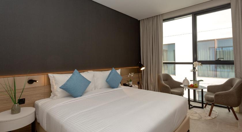 Image of Superior Room 8