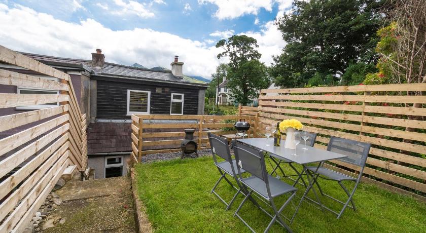 Cosy cottage in the heart of Llanberis - image 12