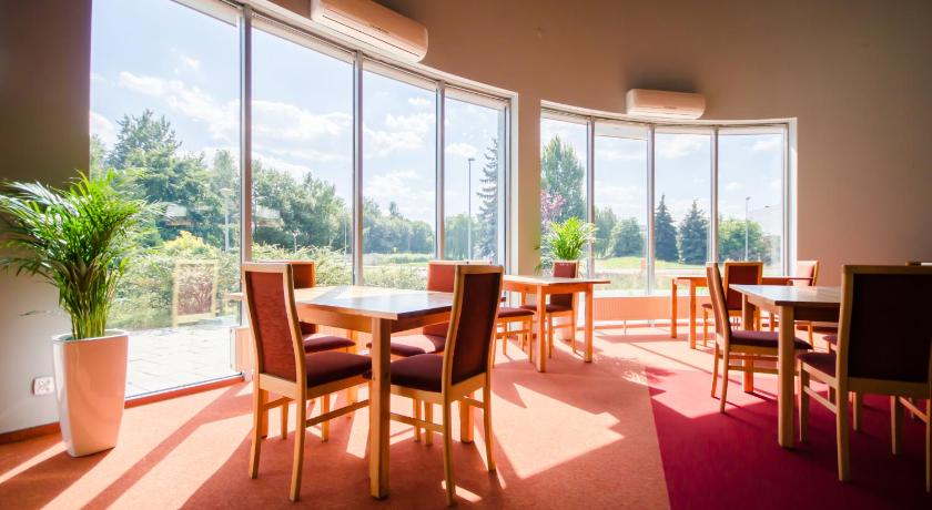 HOTEL A4 Airport Krakow MOP Morawica photo