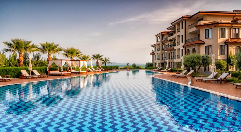 Burgas Beach Resort Apartments — Hotel in Burgas
