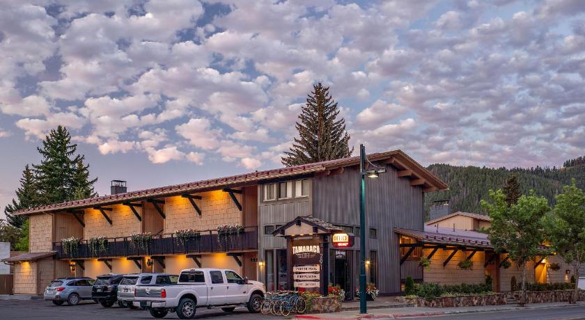 Tamarack Lodge photo
