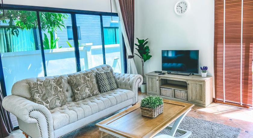 Image of 3-Bedroom Villa with Private Pool 11