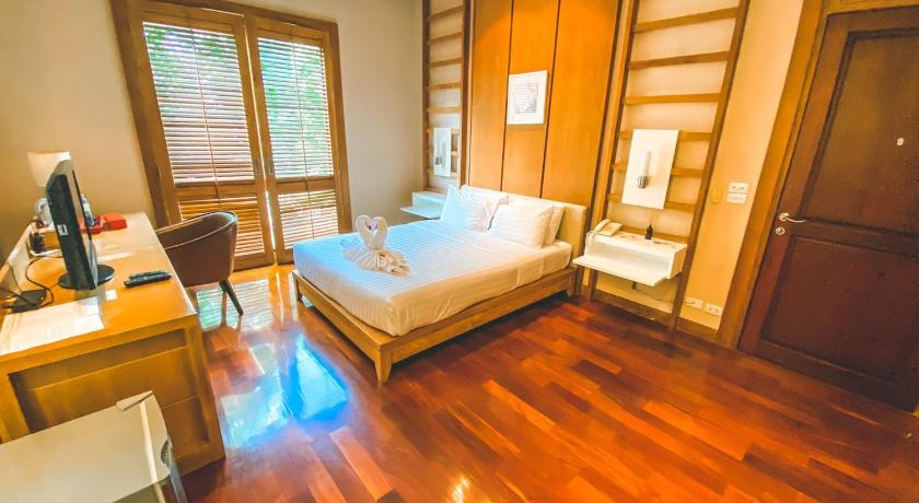 Image of 5 Bedroom Villa 6