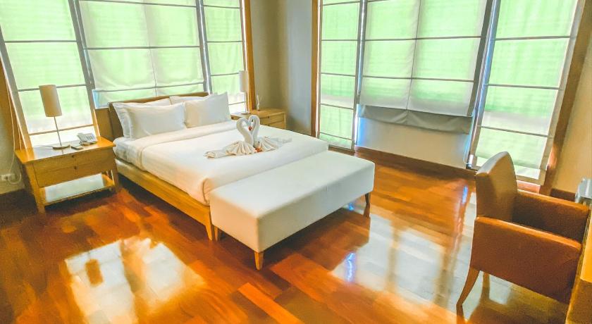 Image of 5 Bedroom Villa 7