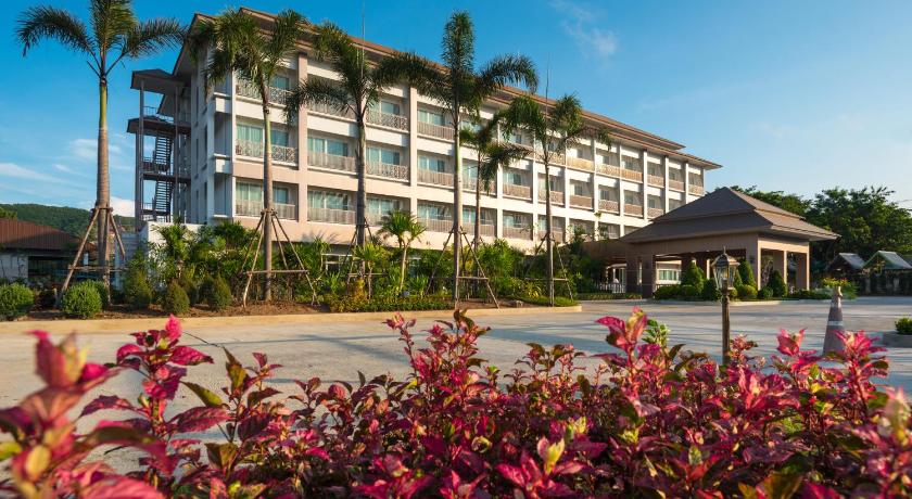 パタヤ Swan Lake Hotel Sattahip 3つ星 ホテル 眺望