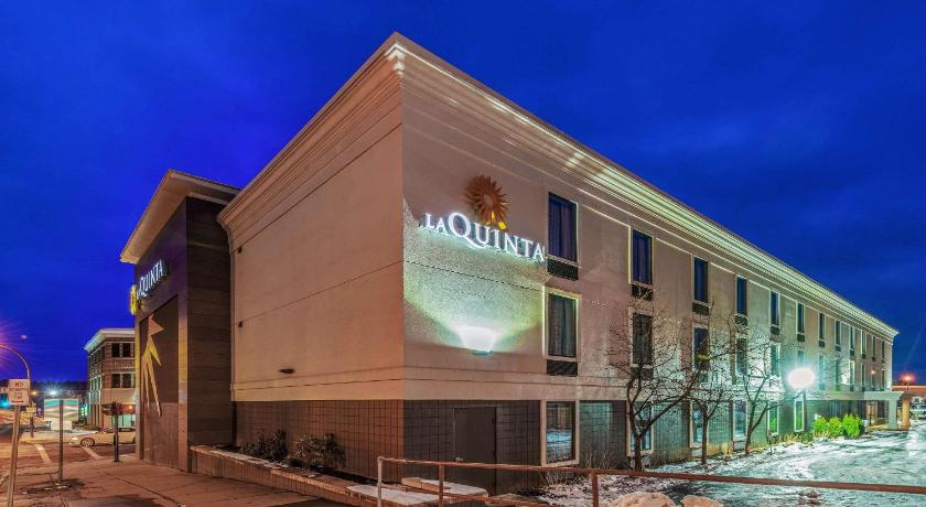 La Quinta Inn & Suites by Wyndham Jamestown