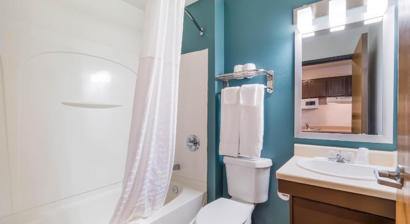 WoodSpring Suites Nashville Airport photo