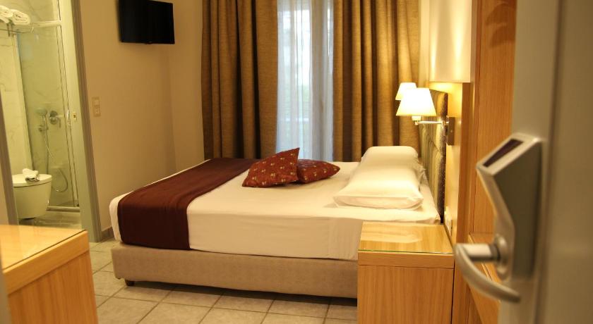 Achilles Hotel photo