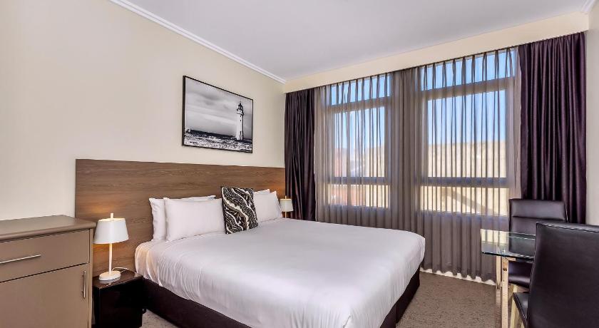 Image of New Haus room 3
