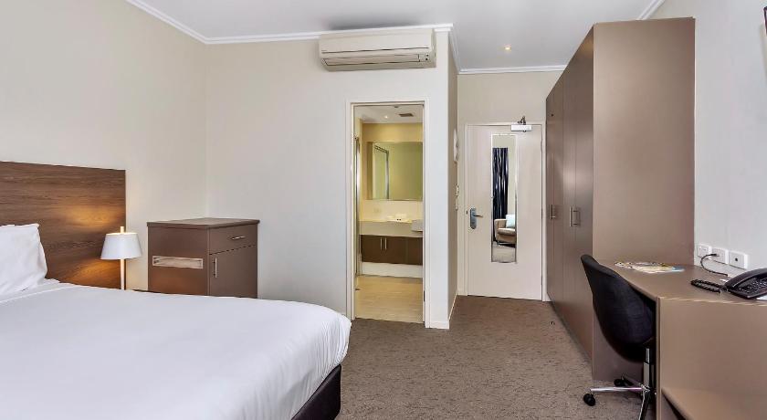 Image of New Haus room 8