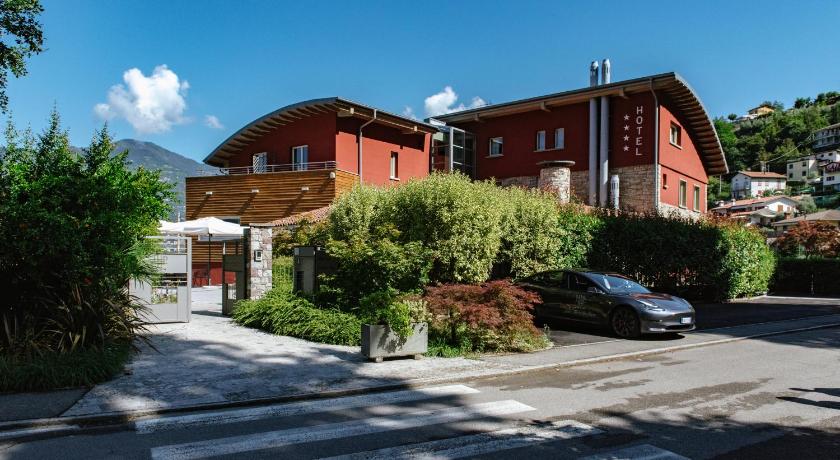 Lake Hotel La Pieve di Pisogne photo