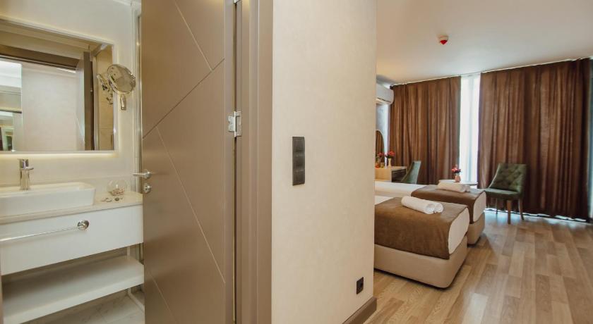 Hotel Kanzler photo
