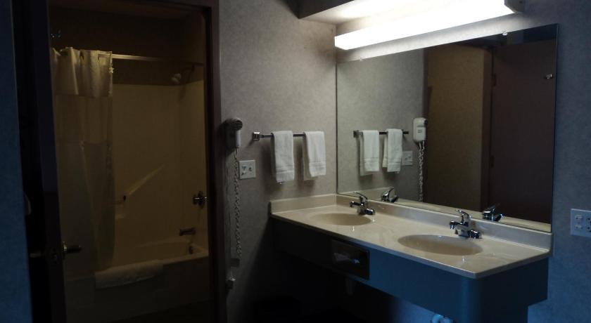 Knights Inn - Ottawa, KS photo