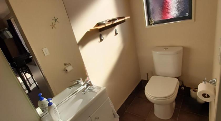 Modern BNB unit with Wifi and Breakfast photo