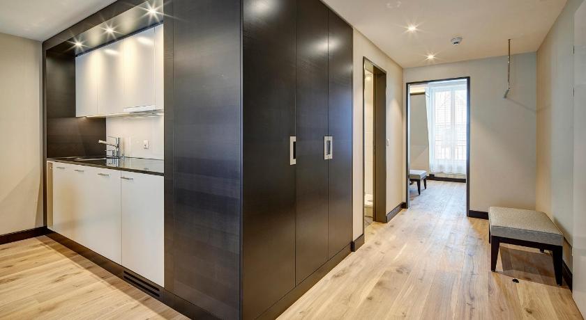Image of Deluxe Suite 1