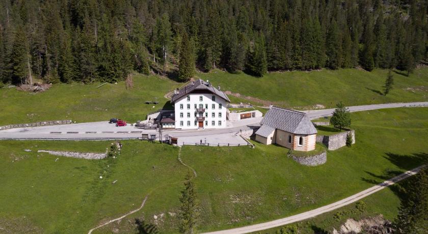 Ristorante Rifugio Ospitale — Hotel in Cortina d'Ampezzo