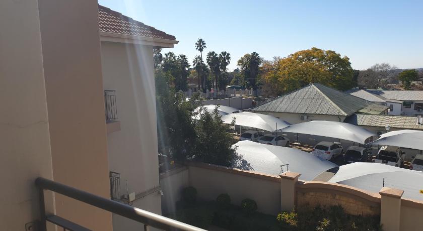 Grosvenor Apartments photo