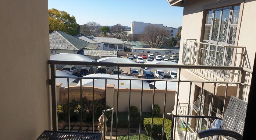 Grosvenor Apartments photo