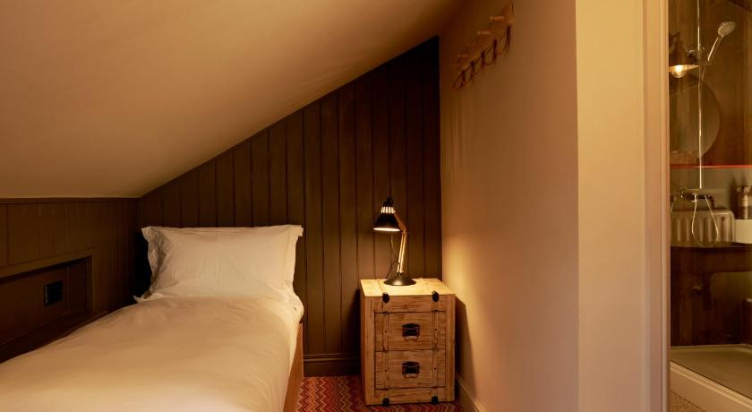 Image of Loft Mini-Suite 6