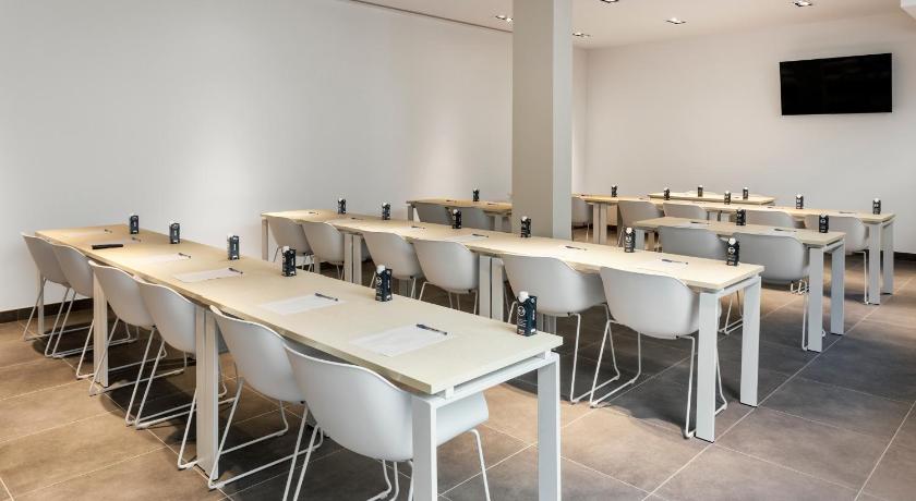 リスボン B&B Hotel Lisboa Aeroporto 3つ星 ホテル 施設