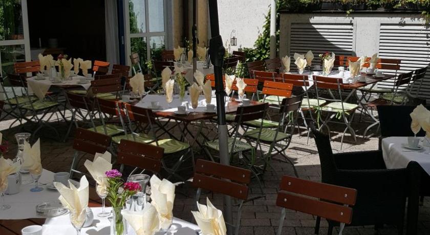 Stadthotel Deggendorf photo