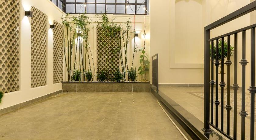 胡志明市 Cozrum Homes The Gallery Residence 3星级 酒店 大堂