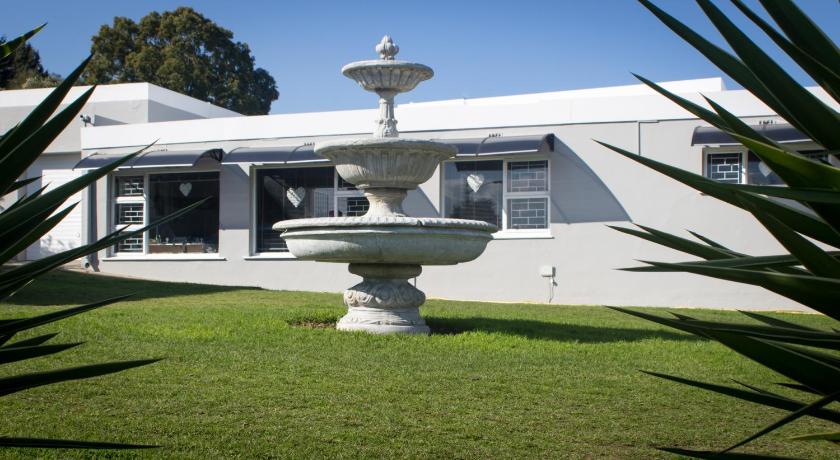 The Vintage Crane Guest House photo