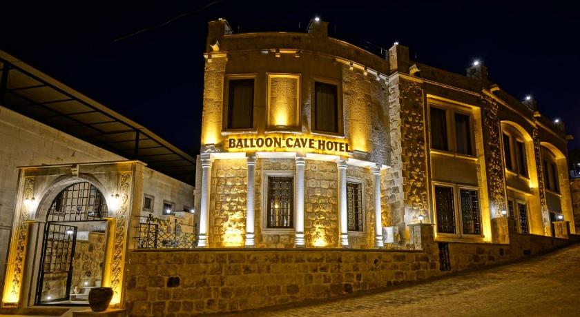 Balloon Cave Hotel