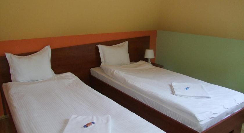 Zdjęcie: Pokój Dwuosobowy z 1 lub 2 łóżkami i łazienką (Double or Twin Room with Bathroom) 9
