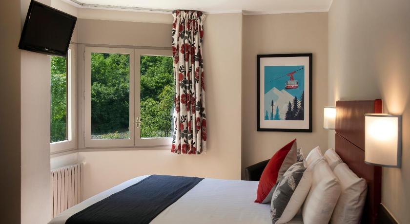 صورة غرفة مزدوجة أو توأم (Double or Twin Room) 1