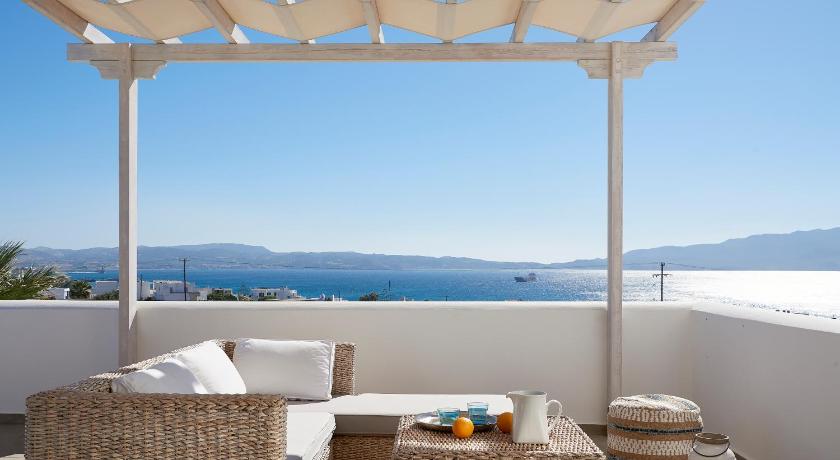 Santa Maria Luxury Suites & Spa photo