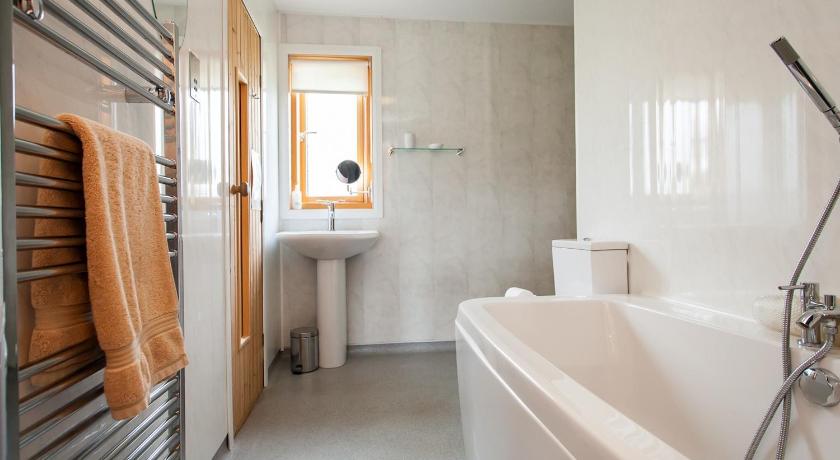 Blackthorn Gate - image 9