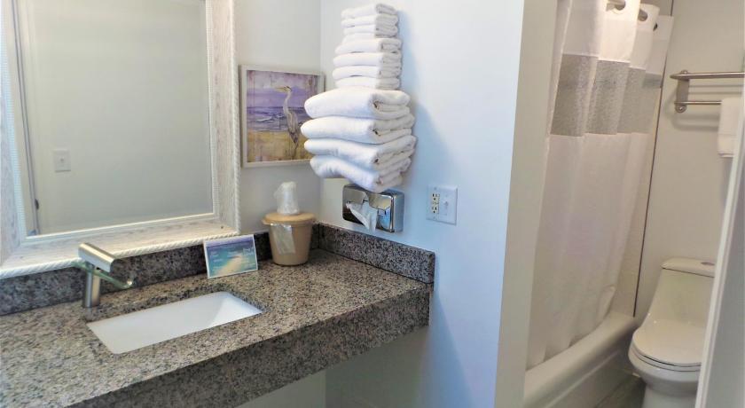 Island House Resort Hotel photo