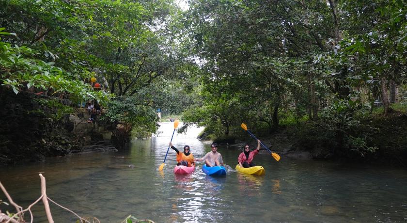 HAU Eco Lodges Citumang