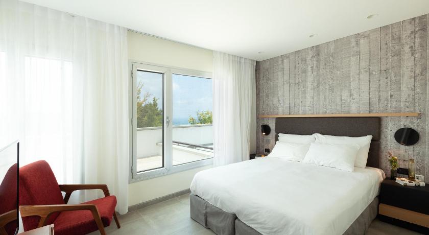 Image of Superior Suite 0