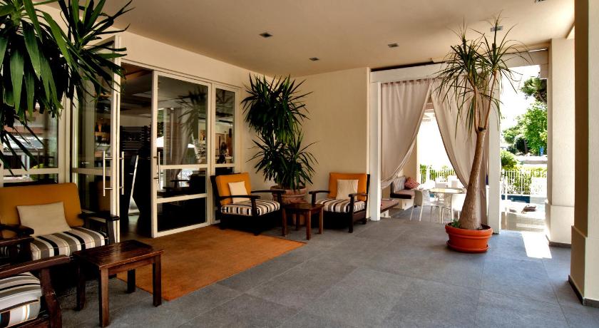 Le Rose Suite Hotel