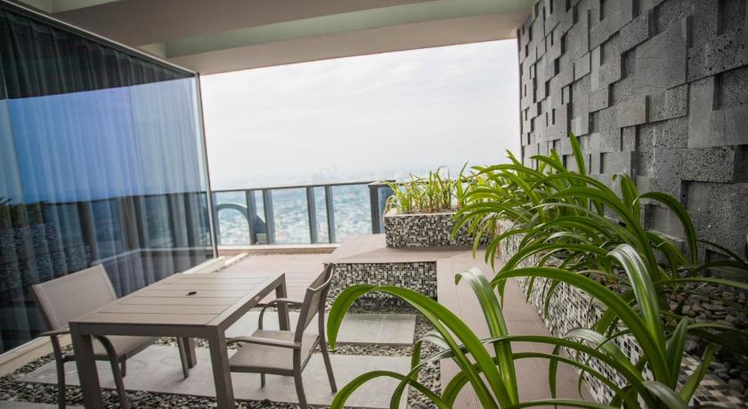 Image of Presidence Suite with City View 1