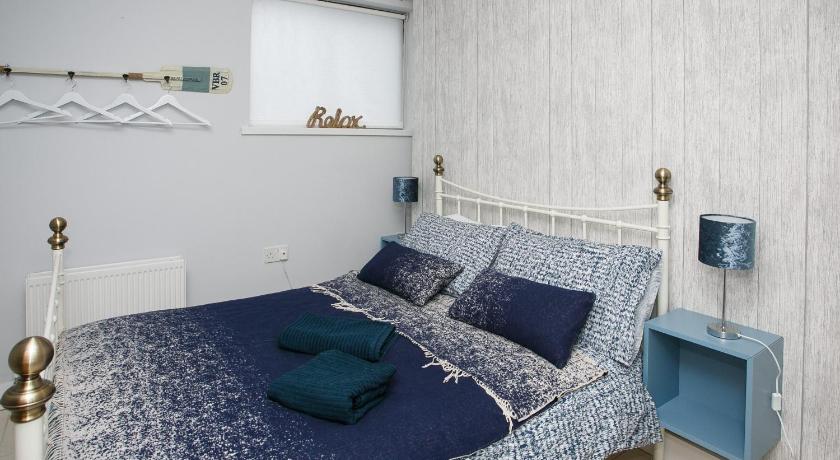 The Nautical Apartment