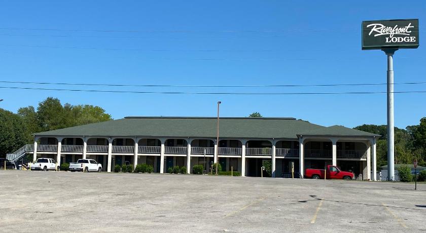 Riverfront Lodge Burkesville photo