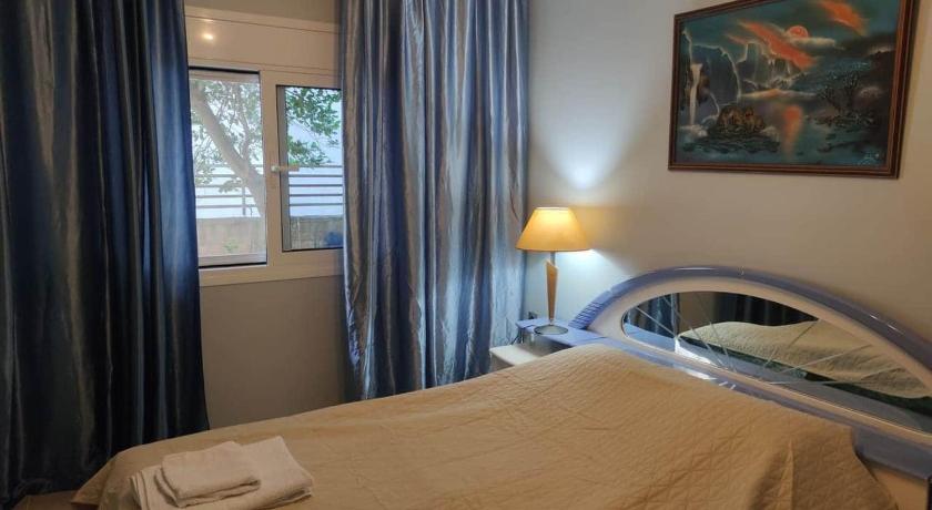 Apartment Maxim — Hotel in Athens