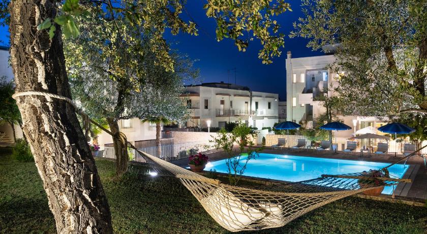 Hotel Alberobello im Zentrum buchen - Puglia.plus
