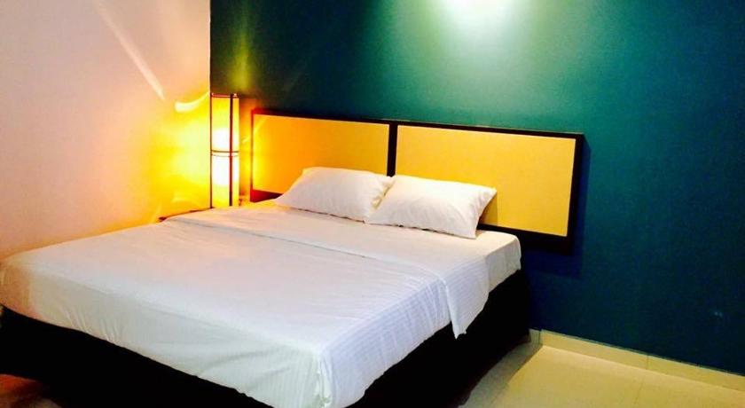Image of Deluxe Queen Room 3