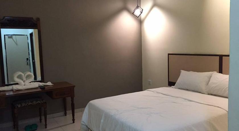 Image of Deluxe Queen Room 0