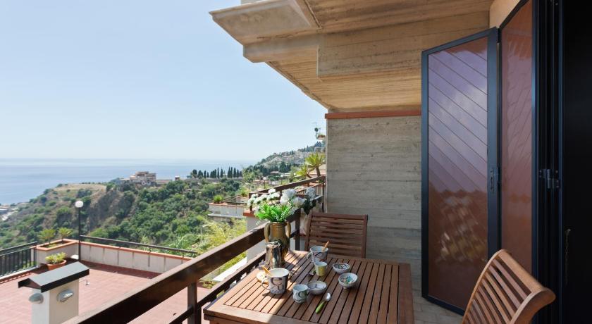 Taormina Panoramic Seaview Apartment photo