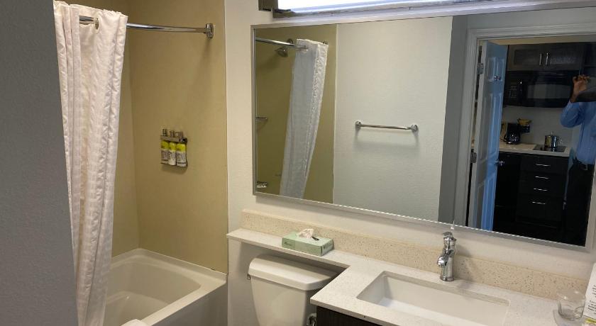 Candlewood Suites Hattiesburg